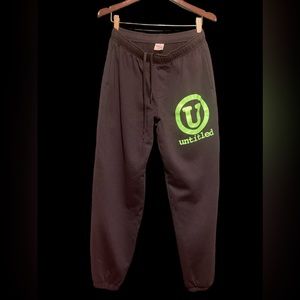 Designs Untitled - sweat pants - medium